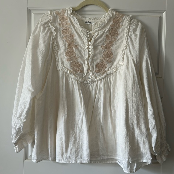 Cream Embroidered White Boutique Top - Picture 1 of 5